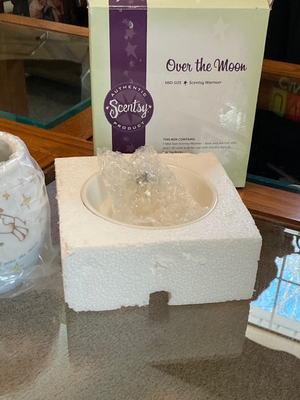 Scentsy Over the Moon Ceramic Wax Warmer in White with Moon Motif - Picture 4 of 7